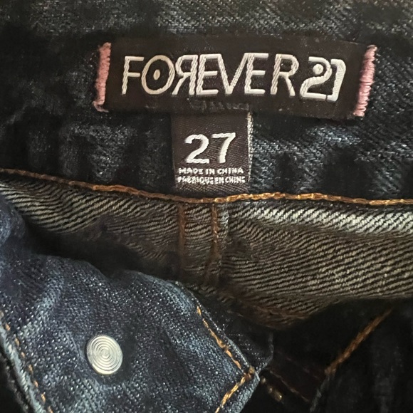 Shorts size 27 by Foever 21 like new excellent condition - Picture 3 of 3